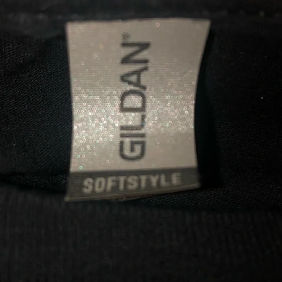 Gildan Softstyle Black short sleeve shirt “Love You More” print. Size S/P/CH - Picture 4 of 5